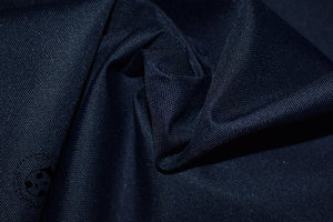 Wasserabweisenden Mantel-/Jackenstoff "Windbreaker". Uni-Dessin mit grober wasserabweisender Struktur, der sowohl von Optik, als auch Haptik an eine bekannte Jacken-Marke erinnert. Mantelstoff eignet sich besonders gut für die Herstellung von eleganten Kleidungsstücken, wie z.B. Mänteln, Jacken, Kleidern, Röcken, Hosen etc. - Softshell nähen - Outdoor - Glückpunkt