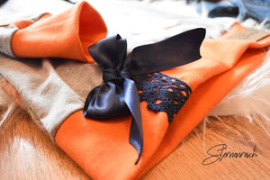 Klöppelspitze "Flowers XXL" - Diese elegante, extra breite Klöppelspitze mit Spitzen und Wellen eignet sich perfekt zum Verzieren von Kleidungsstücken. Weiche Qualität, angenehm im Griff. Klöppelspitze eignen sich besonders gut für die Verschönerung von Kleidungsstücken, wie z.B. für Kleider, Shirts, Röcken, Jacken etc. - Nähen/Basteln - Meterware - Glückpunkt