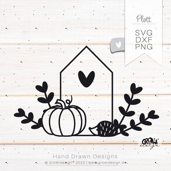 Plotterdatei "Herbst Haus Igel" von Growi Design Gestalte dir mit unserer Herbst HAUS Igel Plotterdatei deine Herbstdekoration. Liebevolle Herbstkartengrüße, Türschilder, Kerzen, Tassen und vieles mehr.  ✭ Besonderheiten:  Das Motiv ist als einfarbiger Plott angelegt. Du erhälst die Plotterdatei als SVG, DXF & PNG in einer ZIP Datei. Inkl. Minigewerbelizenz. Glückpunkt