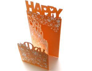 Plotterdatei "Karte Birthday" byseehasdesign Erstelle mit dieser schönen Plotterdatei eigenen ganz speziellen Grusskarten zum Geburtstag aus Papier mit dem Plotter Die Plotterdatei ist für eine Papiergrösse von A4 ausgelegt. Kartenformat: B 28,8 x H 20,3 cm Verwende farbiges Papier 160- 300g für die Karte und farbiges Kopierpapier 80-100g für die Einlageblätter.- Plottdatei - Plotter - Plotten - Plott  - Geburtstag - Glückpunkt