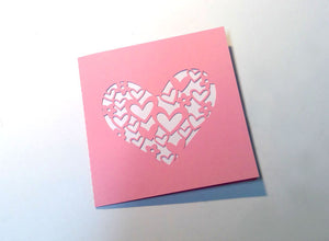 Eine tolle Eine tolle Plotterdatei Karte Herz mit Herzen mit einer extra Datei für ein passendes Kuvert für Geburtstage, Verlobung, Hochzeit oder andere Gelegenheiten sehr geeignet. Format 13 x 13 cm zusammen gefaltet. Die Karte kann auch beliebig vergrössert oder verkleinert werden. Allerdings empfehle ich Dir nicht zu klein zu arbeiten. - Plottdatei - Plotter - Plotten - Plott  - Muttertag - Herz  - Glückpunkt