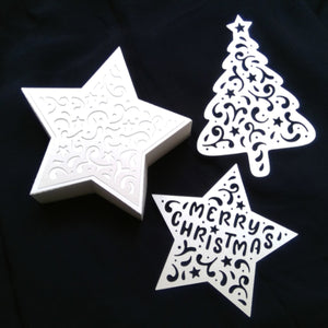 Plotterdatei "Sterne Tannenbaum" byseehasdesign - Die Plotterdatei kann mit Papier, Folien und anderen Materialien verwendet werden und ist auch für Laser geeignet. Die Sterne passen als Deko auf die Stern Box, können aber auch vielseitig als Weihnachtsdekoration an Fenstern, Tischen, Wänden, Karten und auf Kissenhüllen usw. verarbeitet werden. Die Elemente passen auf ein A4 Format - Plottdatei - Plotter - Plotten - Plott - Weihnachten/Christmas - Glückpunkt