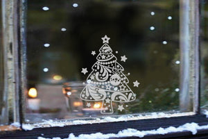 Plotterdatei "Tannenbaum" byseehasdesign - Die Plotterdatei mit dem schönen Weihnachtsbaum kann mit Folien und anderen Materialien als Weihnachtsdekoration an Fenstern, Tischen, Wänden, Karten und auf Kissenhüllen usw. verwendet werden. Die Plotterdatei je nach belieben vergrössert oder verkleinert werden. Kleiner wie 15 cm in der Höhe ist jedoch nur mit Flexfolien zu empfehlen - Plottdatei - Plotter - Plotten - Plott - Weihnachten/Christmas - Glückpunkt