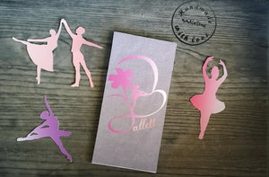 Bei diesem Angebot handelt es sich um die Plotterdatei "Ballett Love - Ballerina Blume -Schattenmotiv" von Daddy2Design. 
